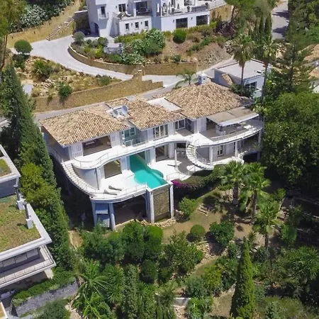 Exclusiva Con Terraza Y Jardin * Malaga